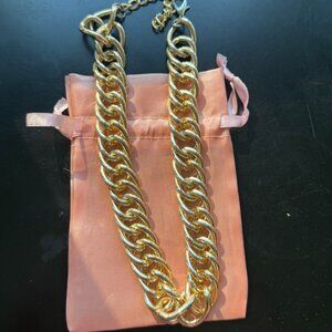 Beautiful Vintage Gold Tone Chunky Chain Choker Necklace, Perfect Gift!